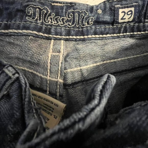 Miss Me Low Rise Embellished Embroidered Boot Jeans - Picture 7 of 14